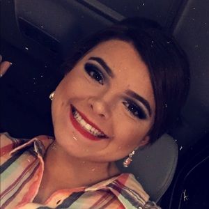 Meet your Posher, Jayli